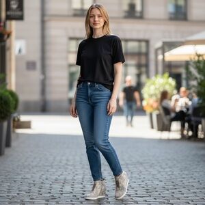 Linea Paolo Felicia Leather White Camouflage Wedge Sneakers Shoes Booties size 9